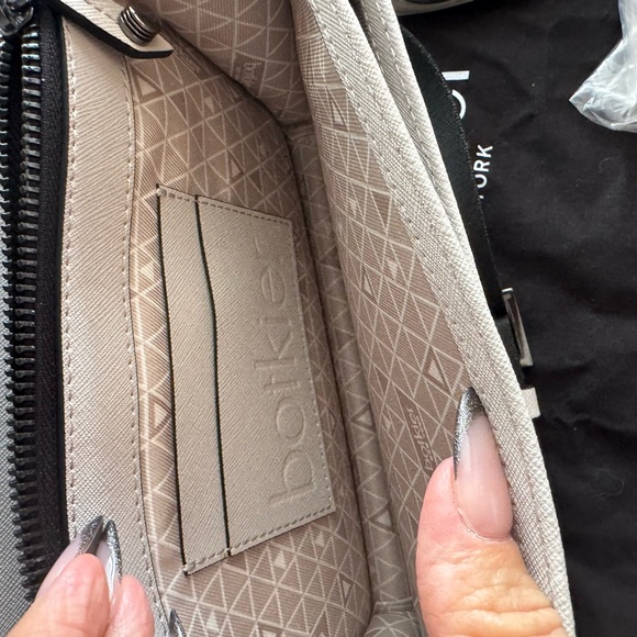 NWOT Botkier Cobble Hill Leather Handbag - Picture 3 of 6